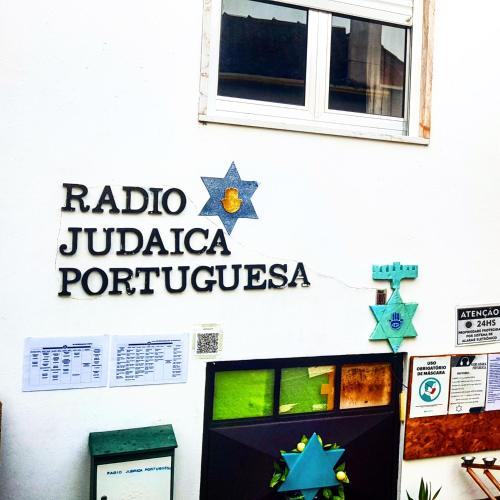Certificato, attestato, insegna o altro documento esposto da Dona Gracia Belmonte