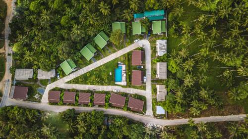 Letecký snímek ubytování Wanpratheep Village Kohphangan