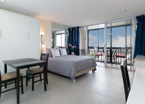 Fairway Villa 30 Day Minimum apts_2