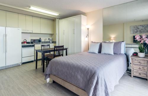 Fairway Villa 30 Day Minimum apts_3