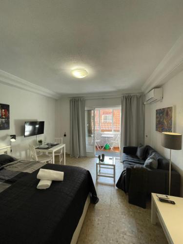 Fuengirola, Los Boliches - Nice Studio Right on the Beach.
