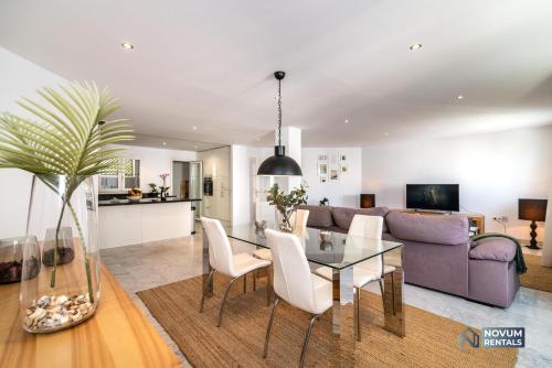 Puerto Banús Finest 2-BDRM apt - 50 metres to Beach