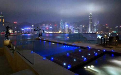 Nespecifikovaný výhled na destinaci Hongkong nebo výhled na město při pohledu z penzionu