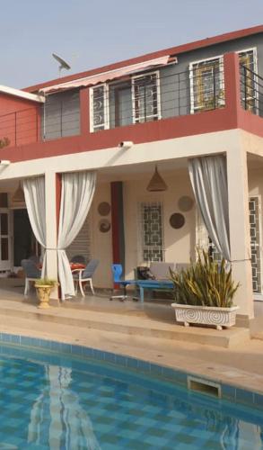 Бассейн в FaDu’GH или поблизости