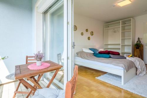 Imagen de la galería de EG Rechts -Wunderschöne 80m² große 3-Zimmer City Wohnung nähe Salzburg, en Freilassing