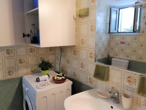 Kúpeľňa v ubytovaní Spacious Apartment Archidamoy 114