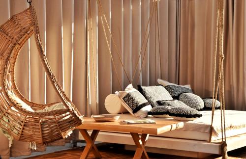 Posezení v ubytování Angelos Design Suites