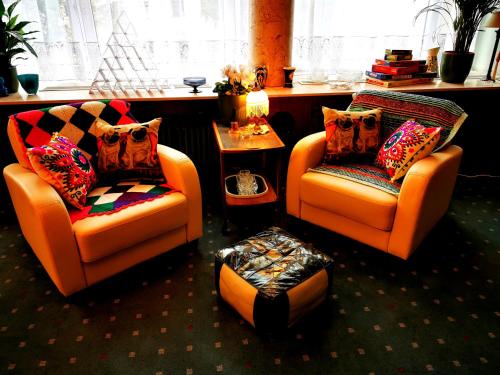 Un lugar para sentarse en Tante ALMA's Mannheimer Hotel