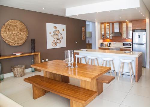 Dapur atau dapur kecil di Marine Square Luxury Suites