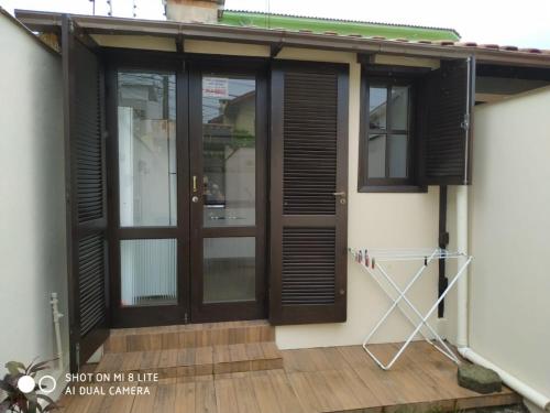 Kitinet p/ 2 pessoas 700 mts do mar, Ingleses. Com garagem, Florianopolis, Brazil