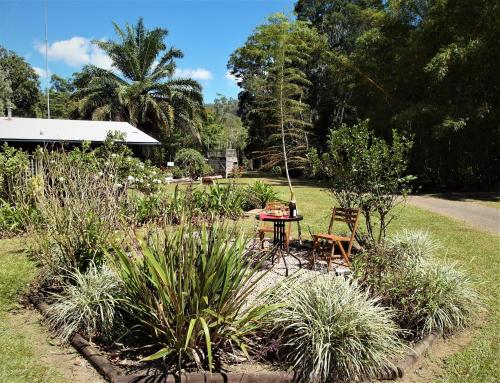Zahrada ubytování Pademelon Park BnB