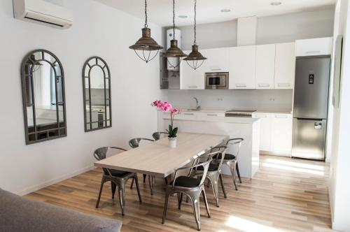 For You Rentals NEW Design Apartment TEMPORAL Puerta del Sol PRE104C