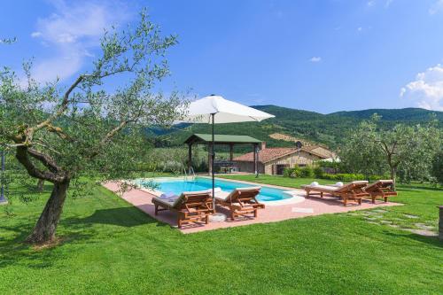 Vinciluna 4, Emma Villas