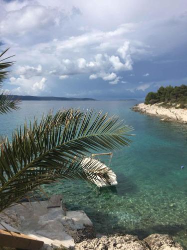 Studio Apartment Okrug Gornji near Sea