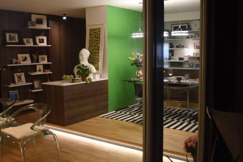 West Side - Full river view - Spacious - de Luxe