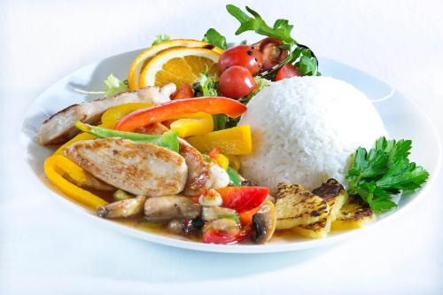 Makanan di atau berdekatan asrama