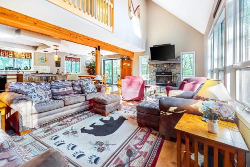 13 Oak Ridge Road – Photos 2