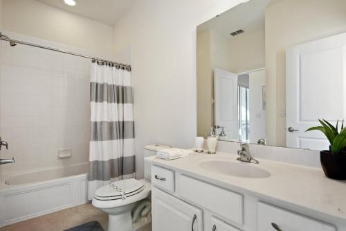 5Br 5Bath Pvt Home BBQ Pool 15min Disney 3056ft photo 16