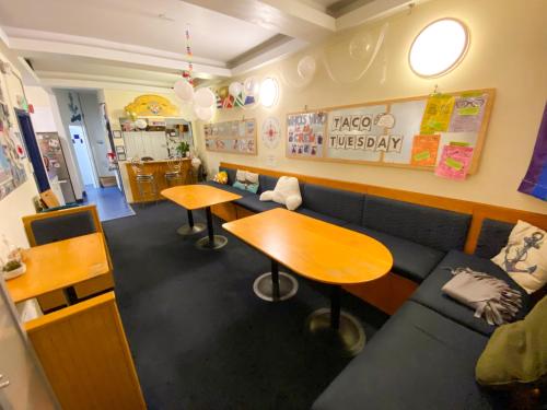 ITH San Francisco Pacific Tradewinds Hostel Image