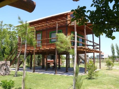 Κήπος έξω από το Cabañas de la Ribera