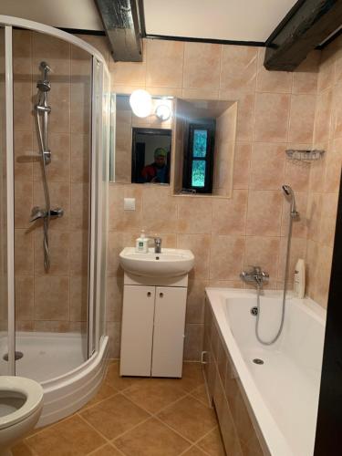 Un baño de Ojcówek