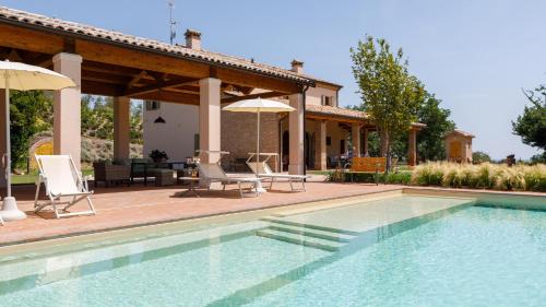 Ca' Pellicciano 8, Emma Villas