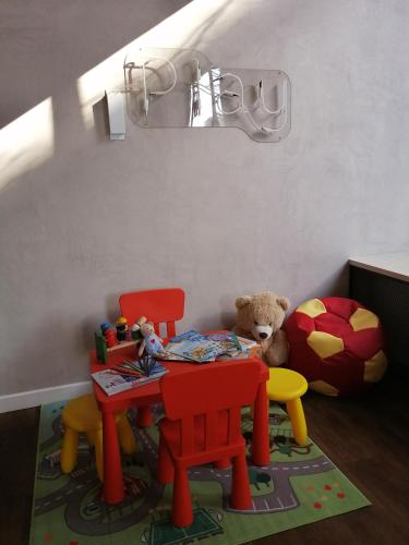 Ruang duduk di ibis Styles Dunarea Galati
