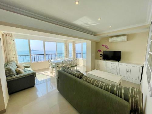 Miramar Seafront Levante R596