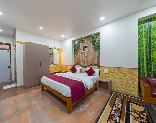 Un pat sau paturi într-o cameră la Hotel Blooming Soul