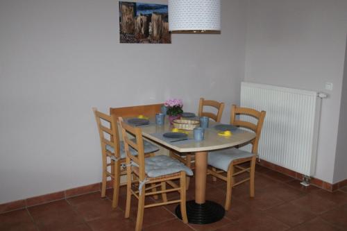 Billede fra billedgalleriet på Ferienwohnung Boddenkieker bis 4 Personen, Sagard-Neddesitz, 70m2 i Sagard