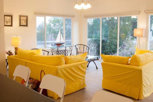 Χώρος καθιστικού στο Beautiful Ocean views at Quinta la Mexicana! 8 ppl
