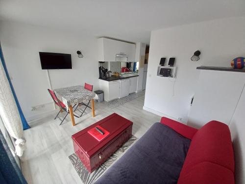 Le Sopraland 419, T2 climatisé, piscine, parking