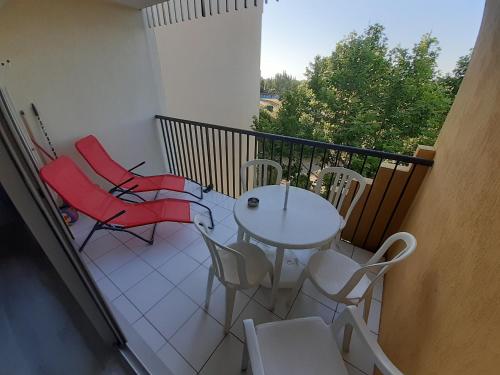 Le Sopraland 419, T2 climatisé, piscine, parking