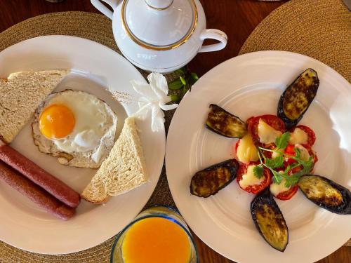 Mad på hotellet eller i nærheden