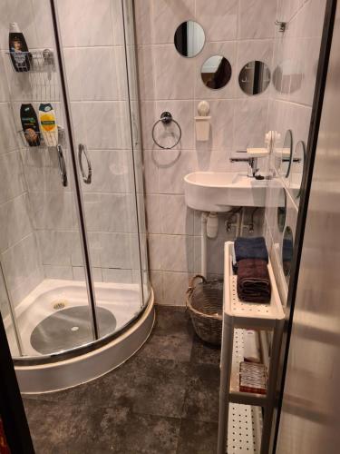 Vakantiehuisje 115 Jocomo Lanaken Harga Terkini 2021