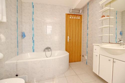 O baie la Apartment Bebek & Grosic - Gorica