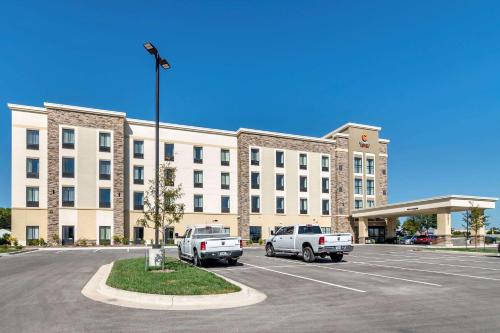 Comfort Suites Grandview - Kansas City