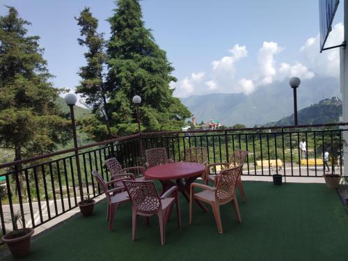Gallery image of ROYAL BREEZE HOTEL & RESTAURANT Received Most Rated Traveller Award Property For Year 2023-2024 !! in Mussoorie