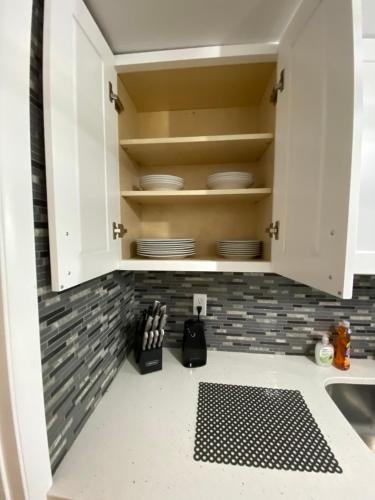HHI Homes- Newly Renovated Cozy Modern Pet-Friendly Villa-Ideal Location photo 43