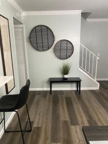 HHI Homes- Newly Renovated Cozy Modern Pet-Friendly Villa-Ideal Location photo 30