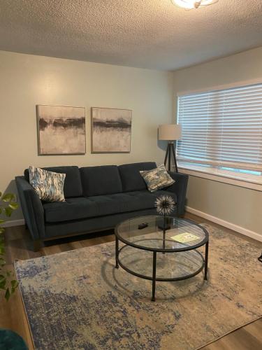 HHI Homes- Newly Renovated Cozy Modern Pet-Friendly Villa-Ideal Location photo 16