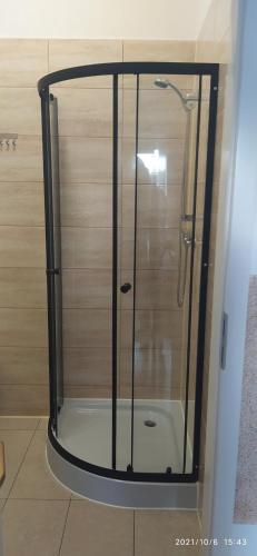 Ένα μπάνιο στο 4U Hostel Zgorzelec - Free Parking