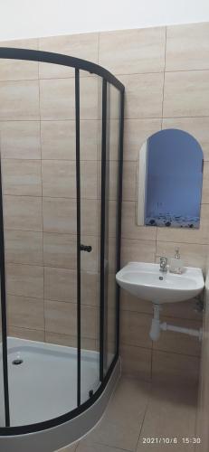 Ένα μπάνιο στο 4U Hostel Zgorzelec - Free Parking