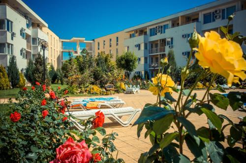 Gallery image of Nessebar Fort Club Apartments in Sunny Beach