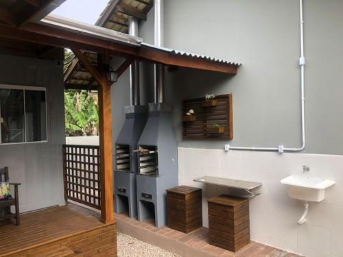 Imagen de la galería de Studio Container Home Bombinhas Brasil no Centro, en Bombinhas