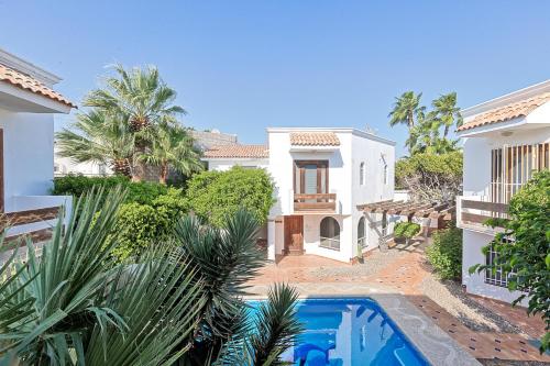 Πισίνα στο ή κοντά στο Casita de Maria by Kivoya