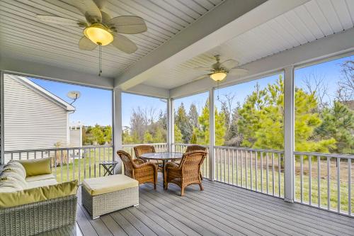 Bishops Landing -- 30121 Seashore – Photos 2