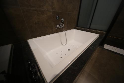Φωτογραφία από το άλμπουμ του Beomil Brown Dot Hotel στο Μπουσάν