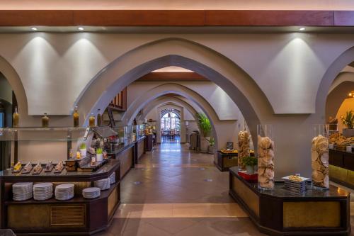 Restaurace v ubytování Movenpick Resort El Quseir