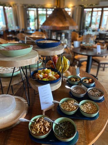 Jídlo v aparthotelu nebo okolí